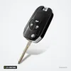 Coque de clé 2 à 4 boutons pour Nissan Versa, Sentra, Altima, Maxima - vue de trois quarts, quatre boutons visibles