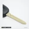 Coque de clé 2 à 4 boutons pour Toyota Camry, Corolla, Tundra, lame TOY43 - gros plan sur la tête et la lame sans boutons