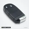 Coque de clé 2 à 5 boutons pour Jeep, Dodge Ram, Charger, lame CY24 ou SIP22 - vue de trois quarts, deux boutons