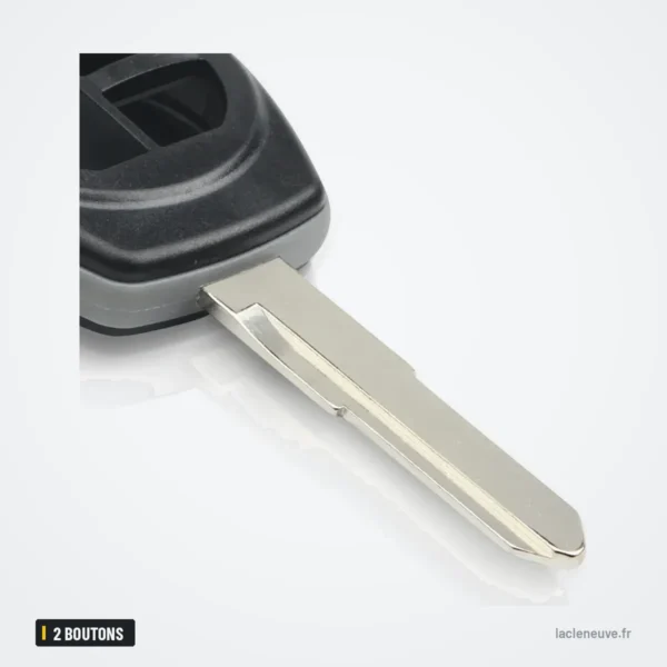 Coque de clé 2 boutons pour Suzuki Swift, SX4, Vitara, Jimny - gros plan sur le haut de la coque