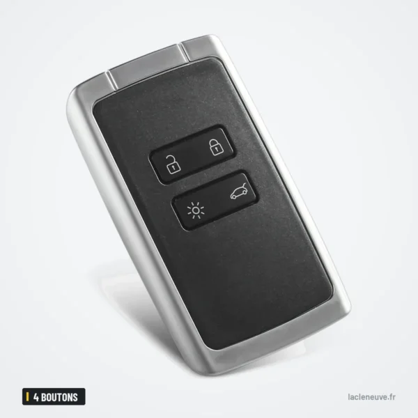 Coque de clé 4 boutons pour Renault Megane 4, Espace 5, Kadjar - vue de trois quarts, finition argentée