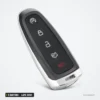 Coque de clé 5 boutons pour Ford Explorer, Flex, Taurus, lame HU101 ou FO38 - vue de trois quarts, cinq boutons visibles
