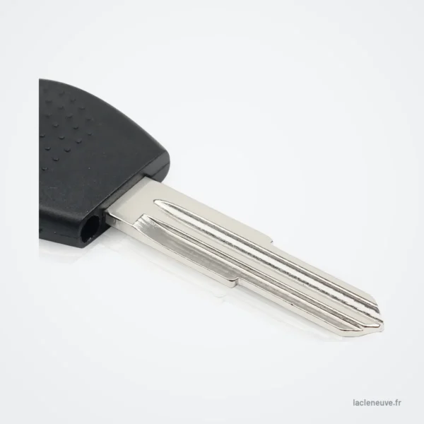 Coque de clé pour Chevrolet Aveo, Spark, Epica, Lova, lame droite vierge - clé entière vue en biais