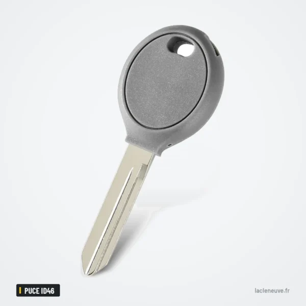 Coque de clé pour Dodge, Chrysler, Jeep Wrangler, puce ID46 en option - vue de face, tête légèrement inclinée