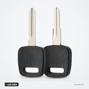 Coque de clé à lame pour Nissan A32, A33, Versa, Sylphy, lame NSN11 ou NSN14 - deux clés complètes posées côte à côte