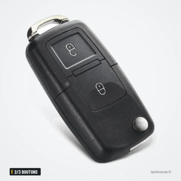 Coque de clé pliante 2/3 boutons pour Volkswagen Golf, Passat, Polo, Seat Leon - coque vue de face sous un angle incliné