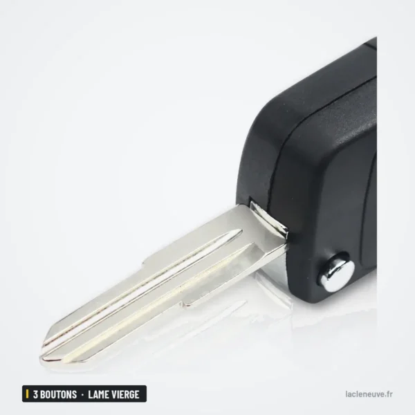 Coque de clé pliante 3 boutons pour Chevrolet Spark, lame vierge - gros plan sur la lame qui sort du boîtier