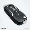 Coque de clé pliante 3 boutons pour Ford Focus 3, Fiesta, Mondeo, C-Max - vue de trois quarts, finition chromée