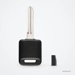 Coque de clé transpondeur pour Nissan Versa, Sylphy, Tiida, X-Trail - tête de clé verticale avec puce en dessous